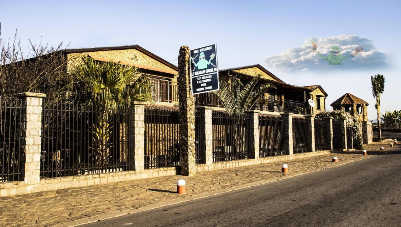 Hotel Restaurant Le Miamiam Glouglou Ambositra Esterno foto