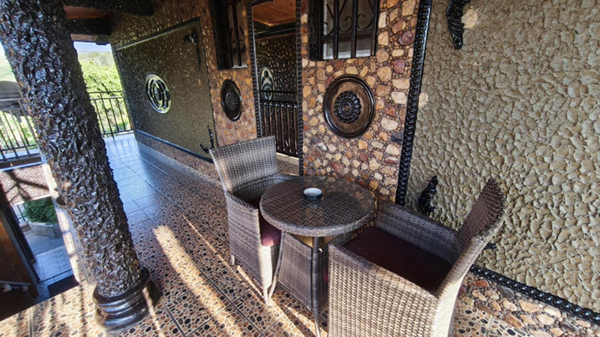 Hotel Restaurant Le Miamiam Glouglou Ambositra Esterno foto